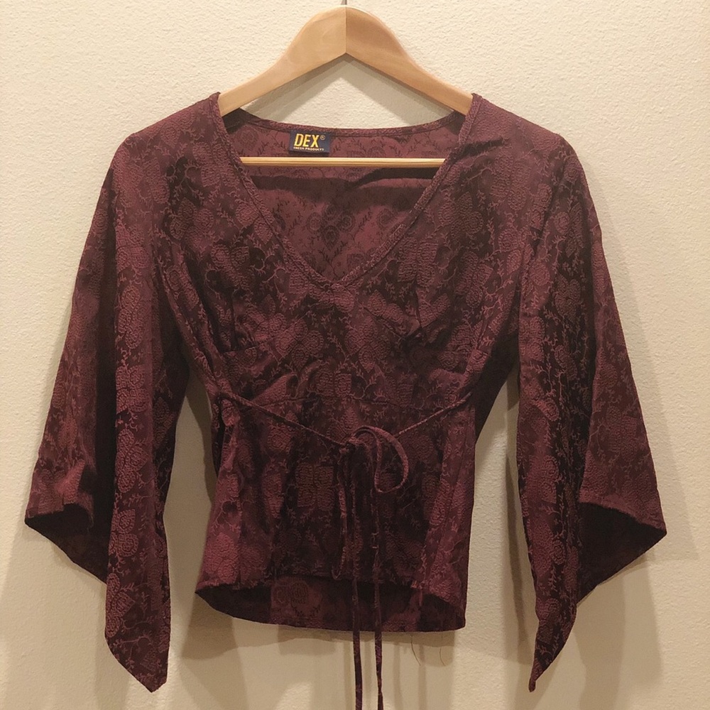 Flowy sleeved V neck tie top